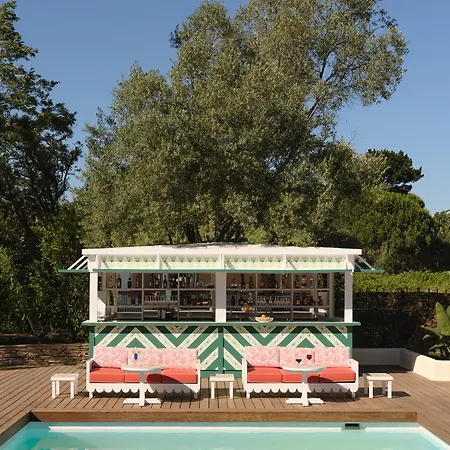 La Tartane Otel